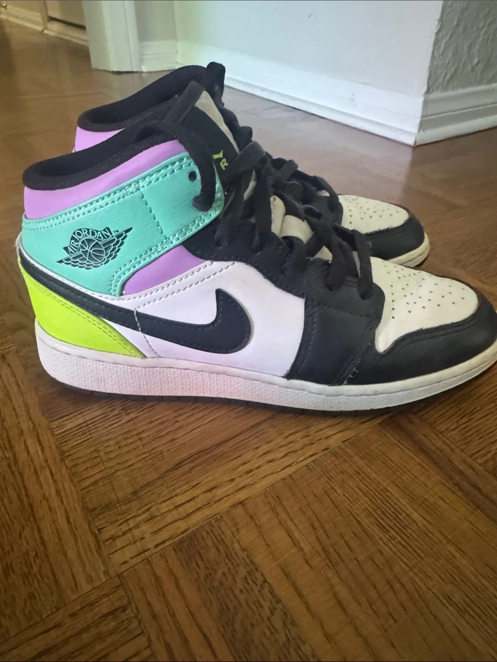 NIKE Air Jordan 1 High-Top Athletic Sneakers in Black, White & Mint